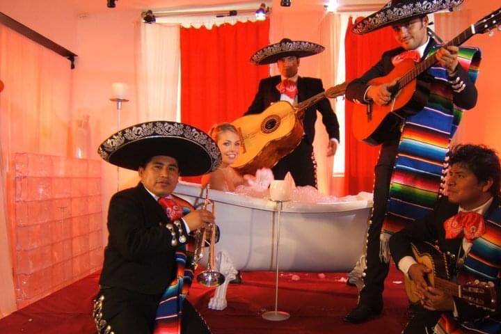 Mariachi-Azteca-Italia