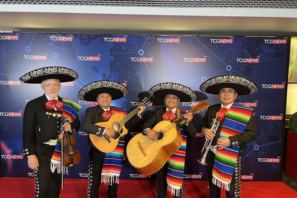 Mariachi-Azteca-Italia