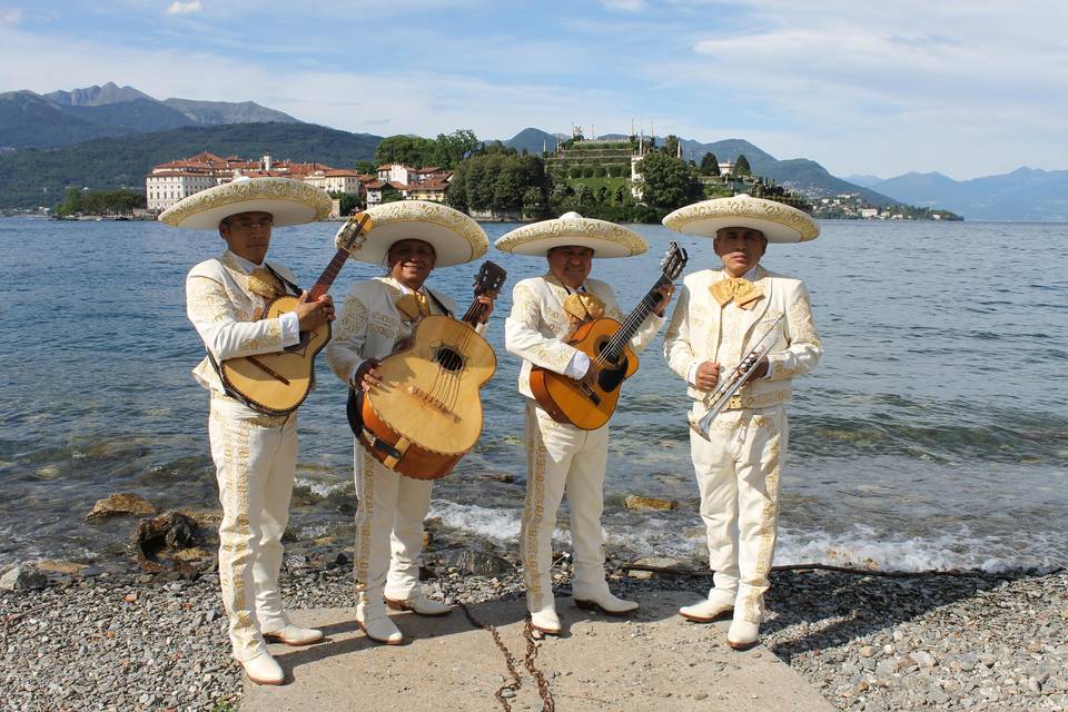 Mariachi-Azteca-Italia