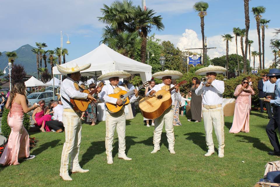 Mariachi-Azteca-Italia