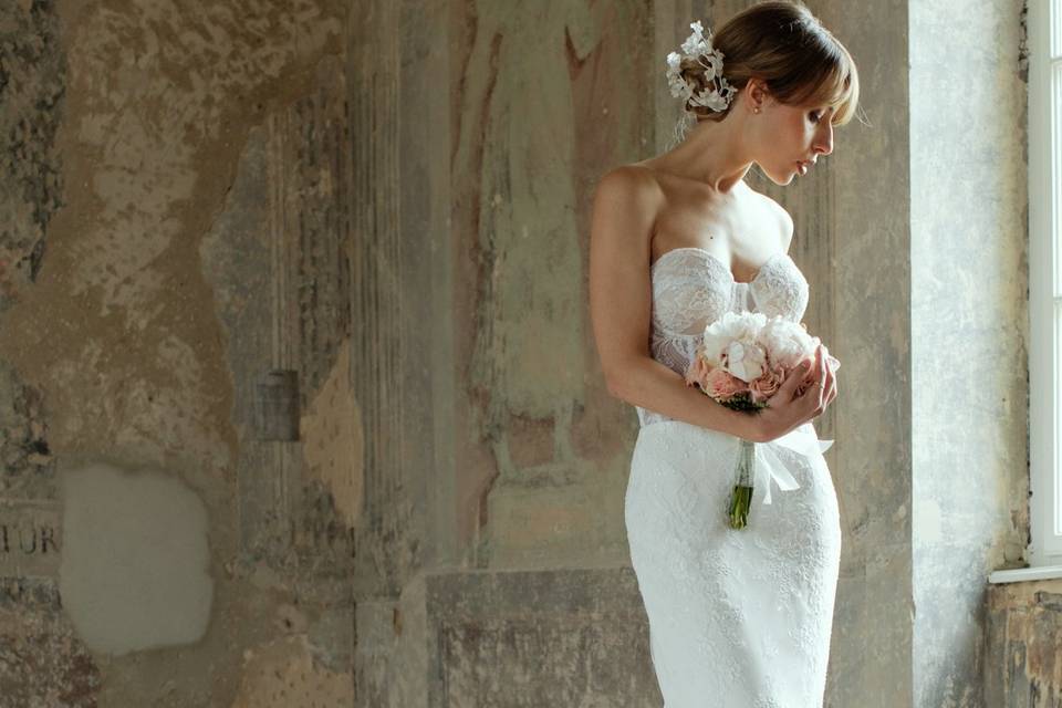 Pizzo per la sposa