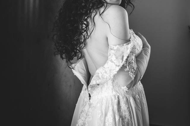 Sensualita' ed eleganza sposa
