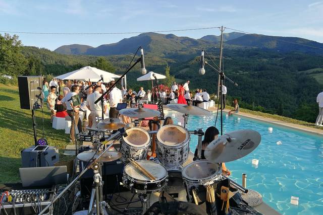 Drum on the pool