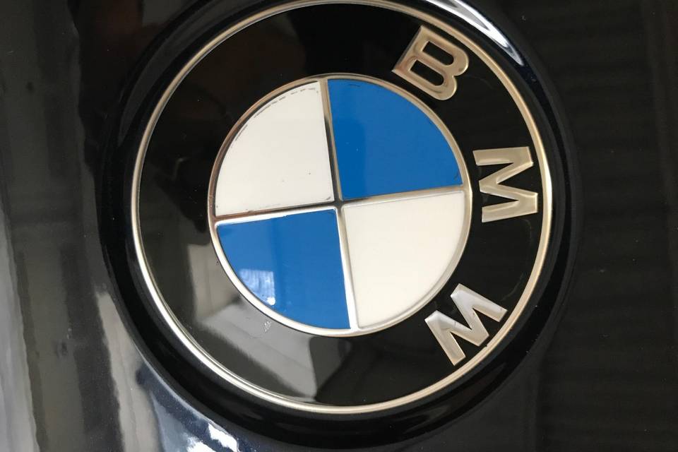 BMW auto