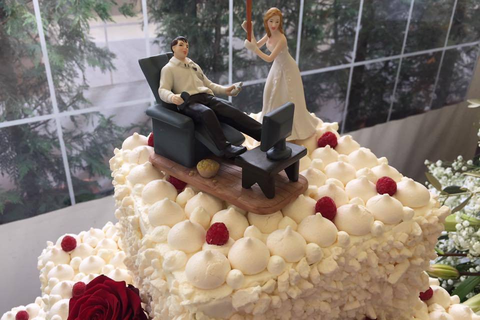 Cake topper