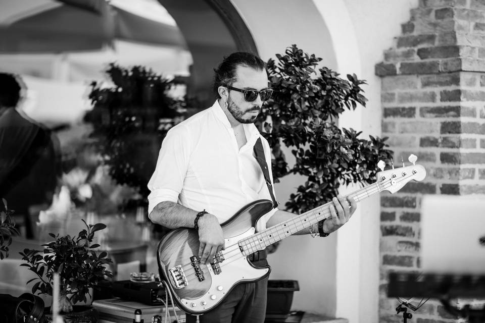 Il bassista: Davide Ronfetto