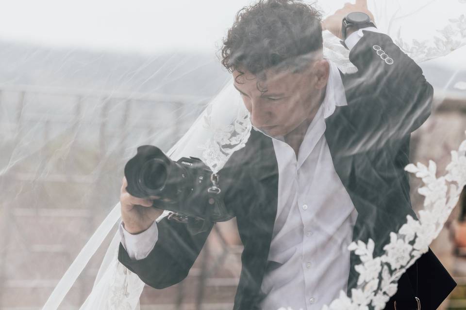 Fotografo_Media_LatoSinistro_45º