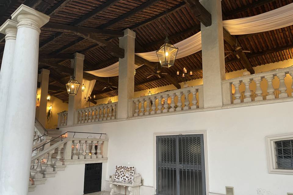 Loggia Villa Canal