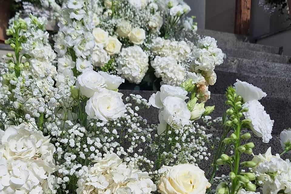 Ortensie,delphinium, rose.