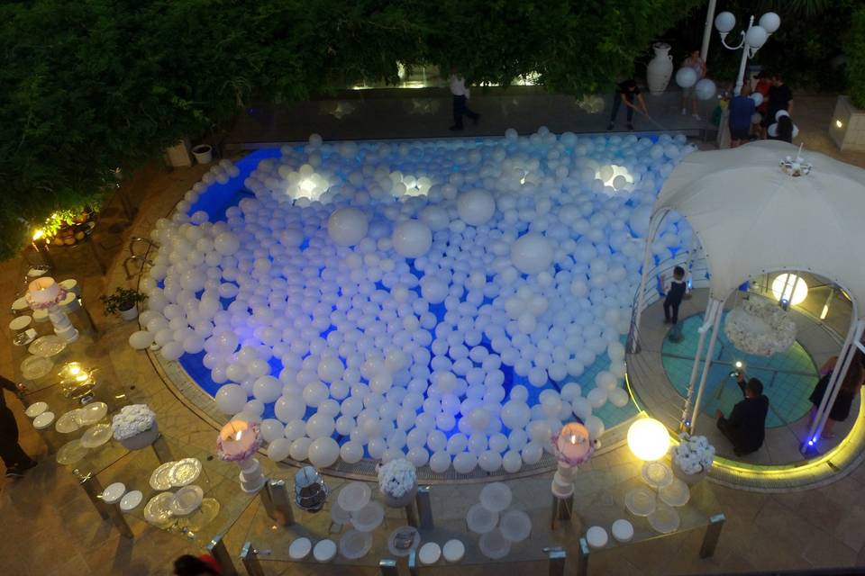 Palloncini in piscina