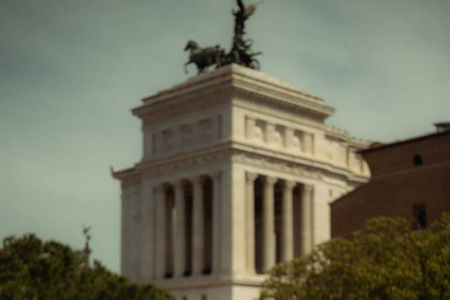 Elopement in Rome 3