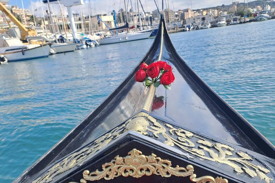 Wedding in gondola