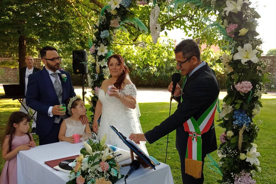 Tonigar Cerimoniere - Celebrante Matrimonio Civile