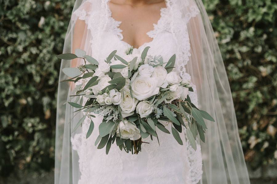 Natural bridal bouquet