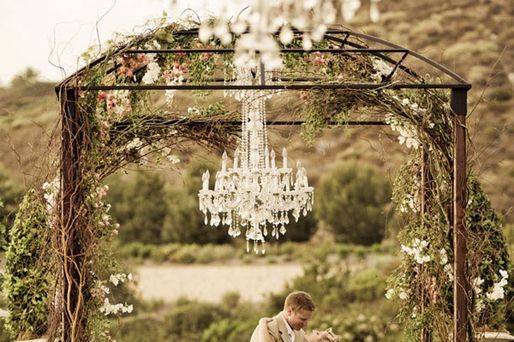 Chic ceremony in Tuscany