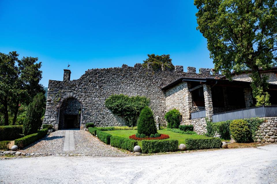 Castello di Monasterolo