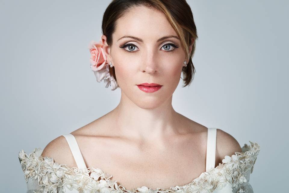 Trucco sposa delicato e caldo