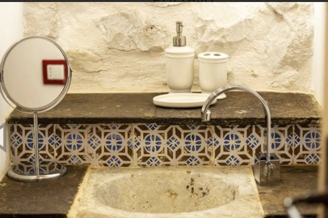 Bagno Carrube e cavalieri
