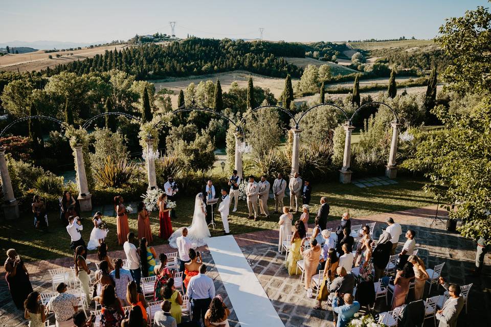 Divine Wedding in Tuscany