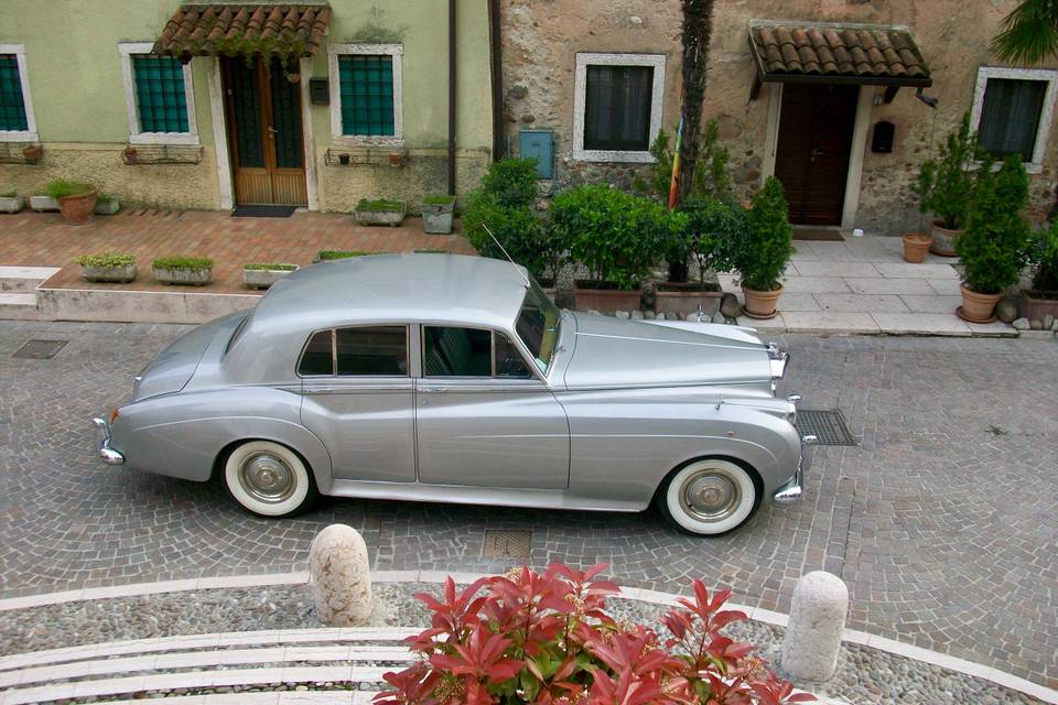 Bentley S1