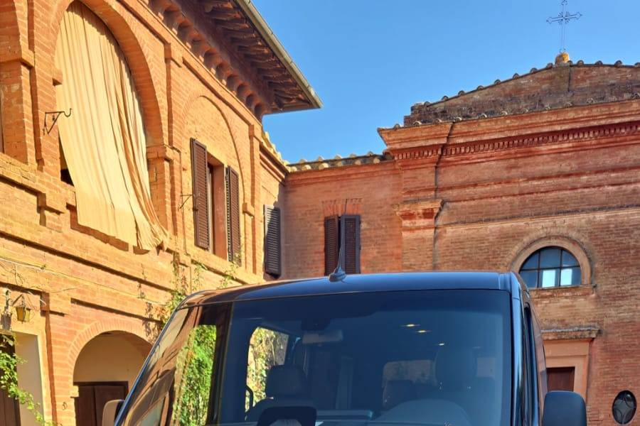 Villa pick up