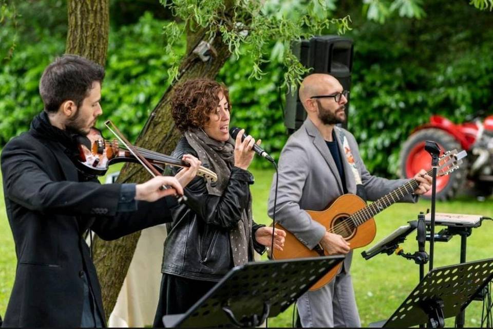 Uku & Guitar