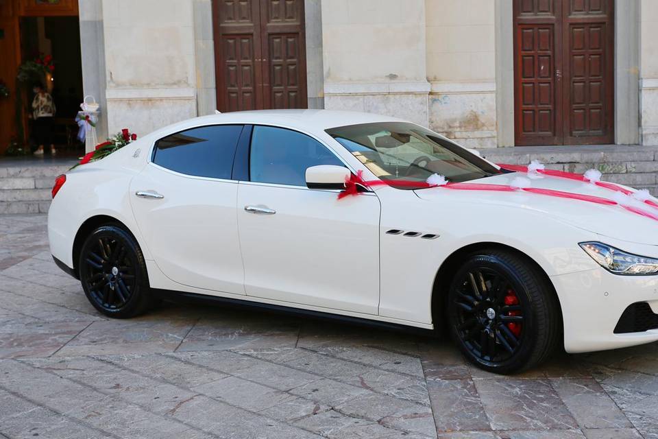 Maserati Ghibli bianca