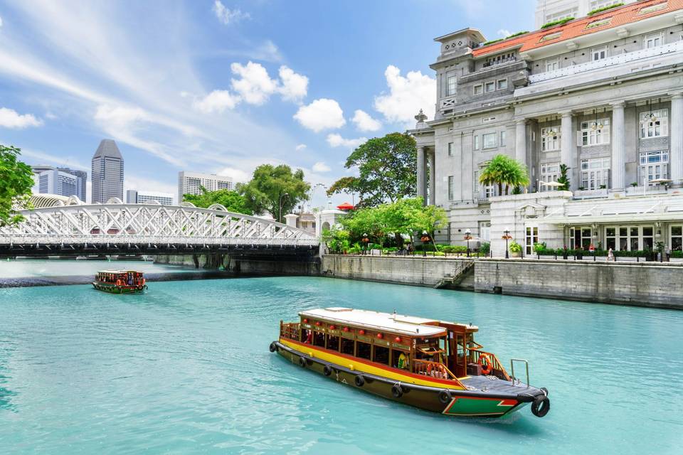 Giro in barca a Singapore