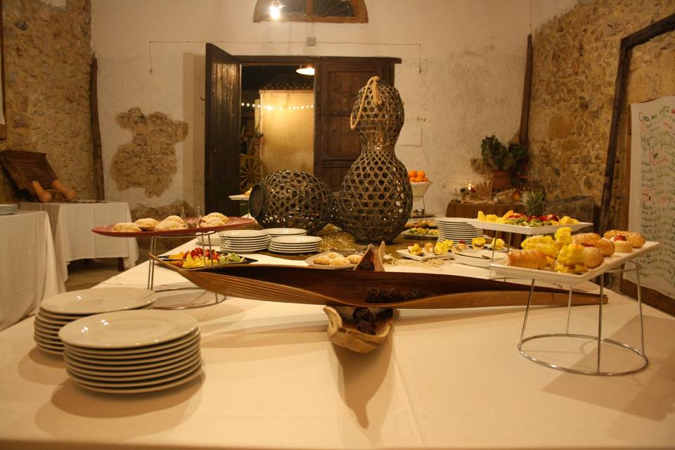 Buffet di dolci in cantina