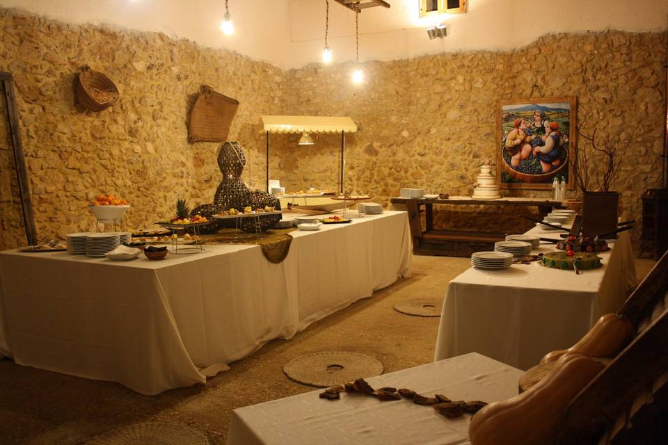 Buffet di dolci in cantina