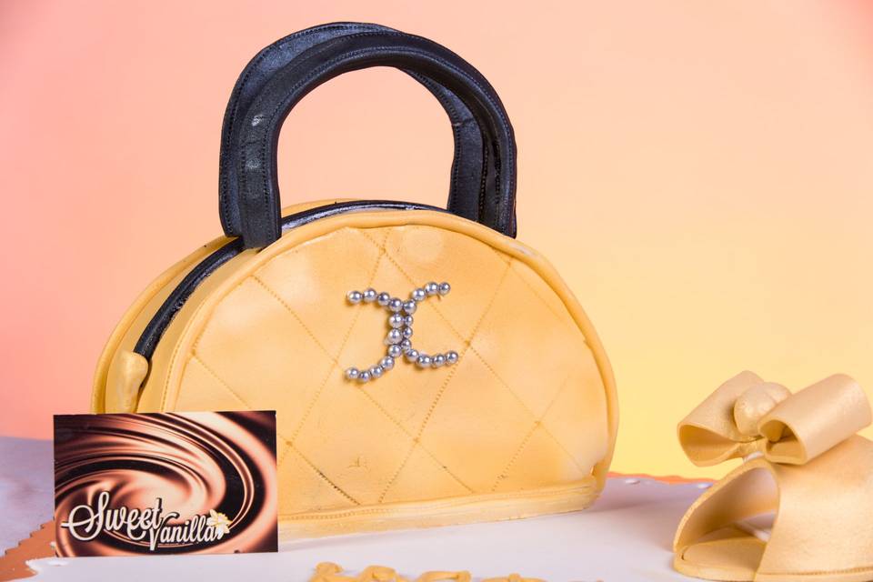 Chanel bag cake