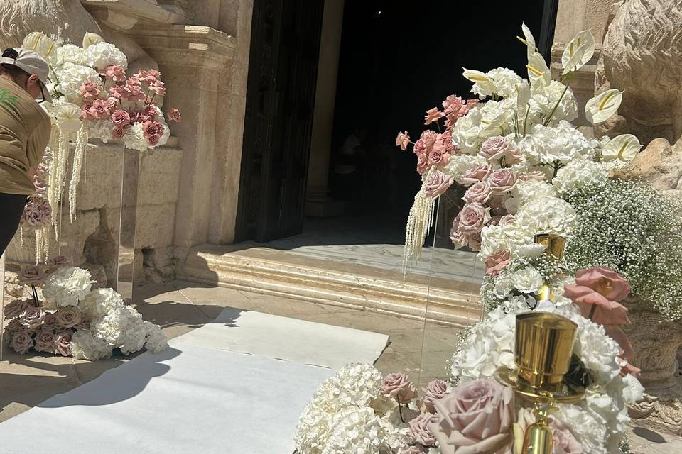 Allestimento esterno chiesa