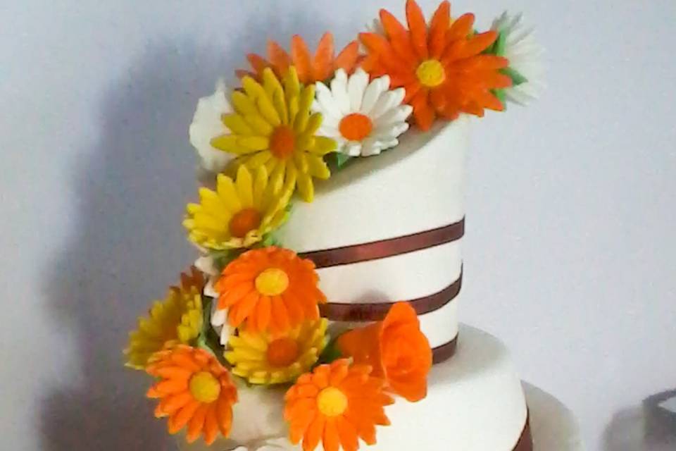 Summer wedding cake