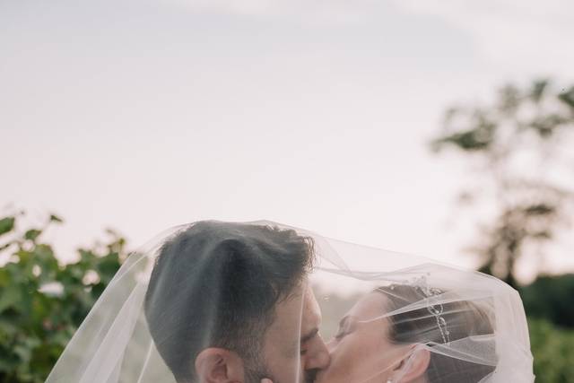 Bacio e velo