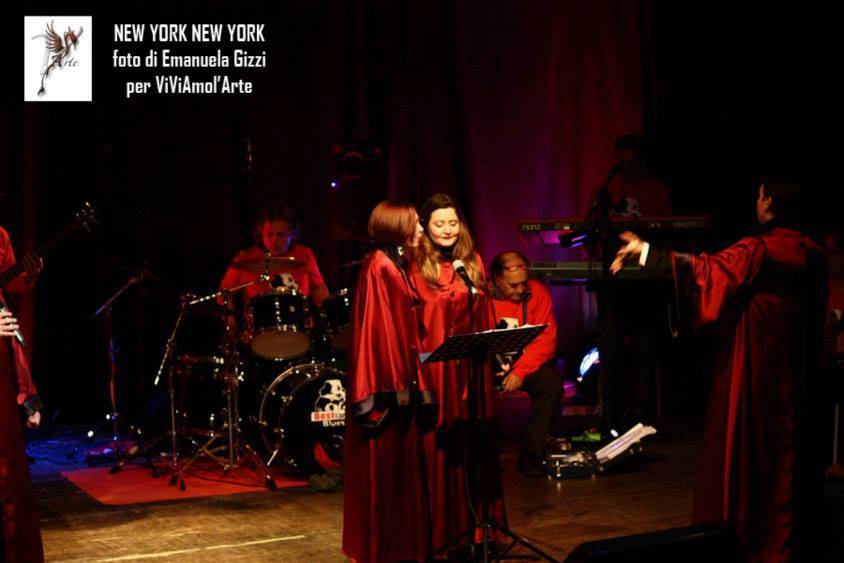 AM Gospel Choir e la band