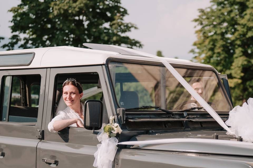 La sposa sul Defender