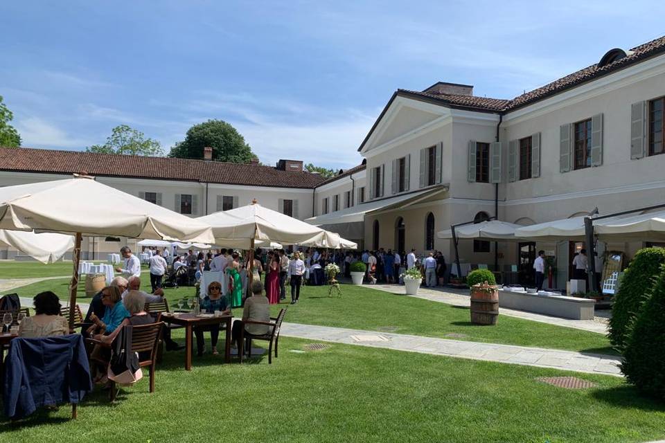 Aperitivo cortile interno