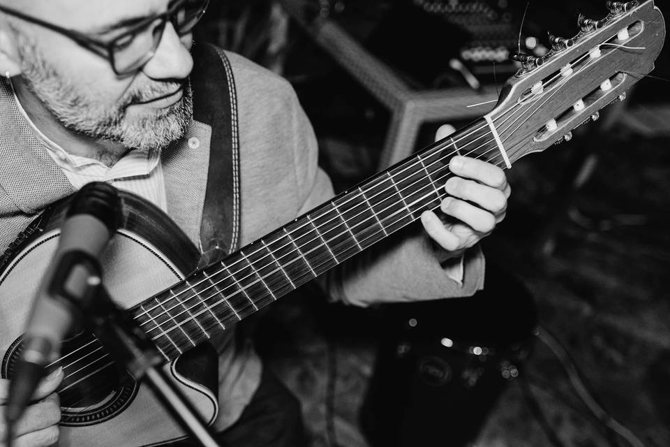 Simone: Chitarra 7 Corde