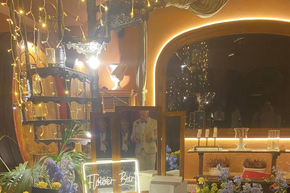 Flower bar