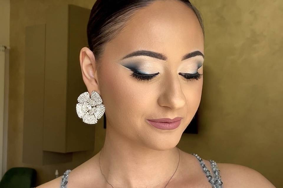 Make-up