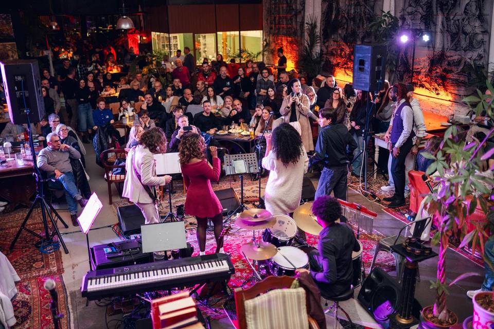 Live at Cantiere Art Gallery