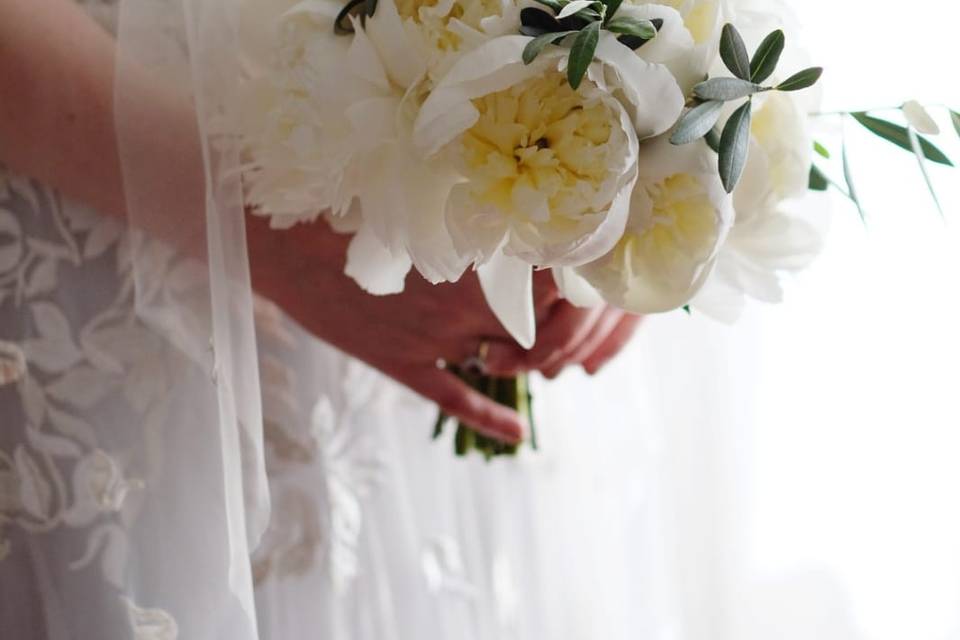 Magical Moment - Wedding Flowers