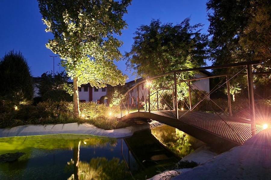 Il giardino di sera