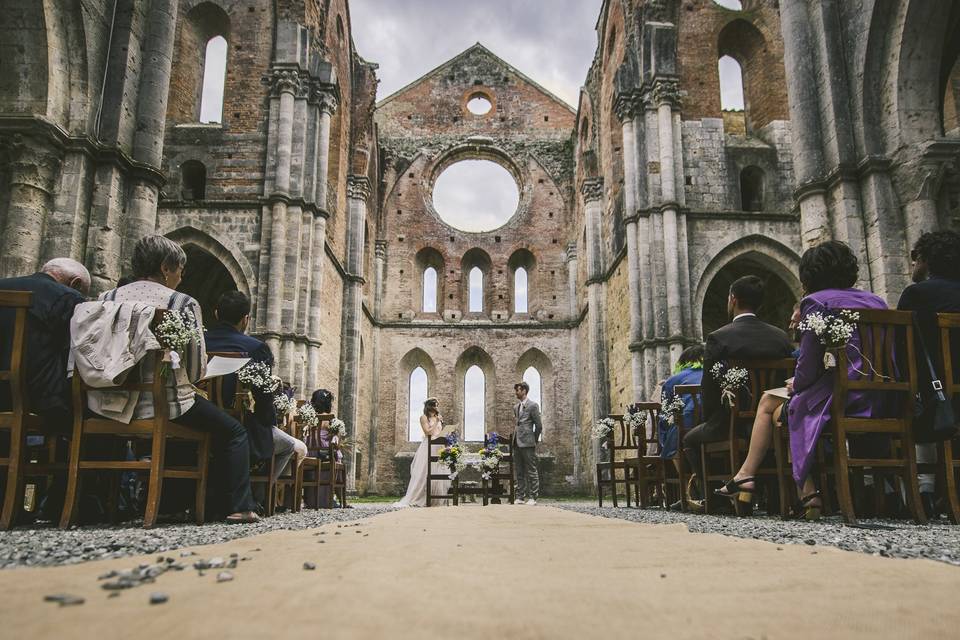 Matrimonio a San Galgano