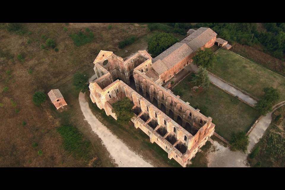 Wedding in San Galgano