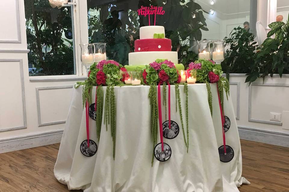 Cake topper