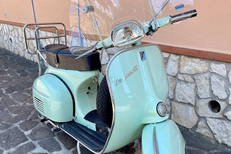 La Dolce Vespa