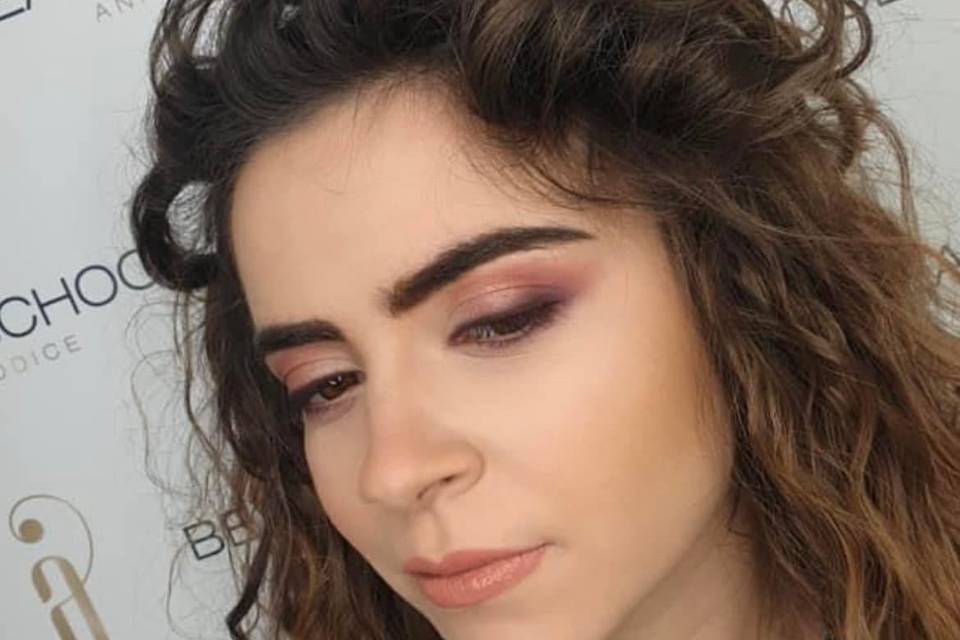 Morena Cauciello Makeup Artist