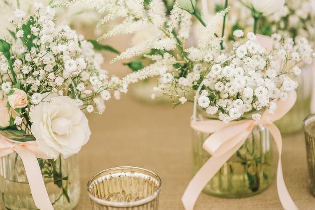 White Flower Table