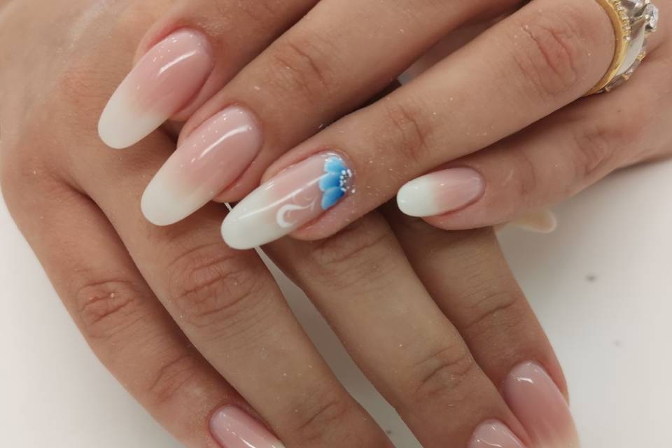 Baby boomer e nail art blu